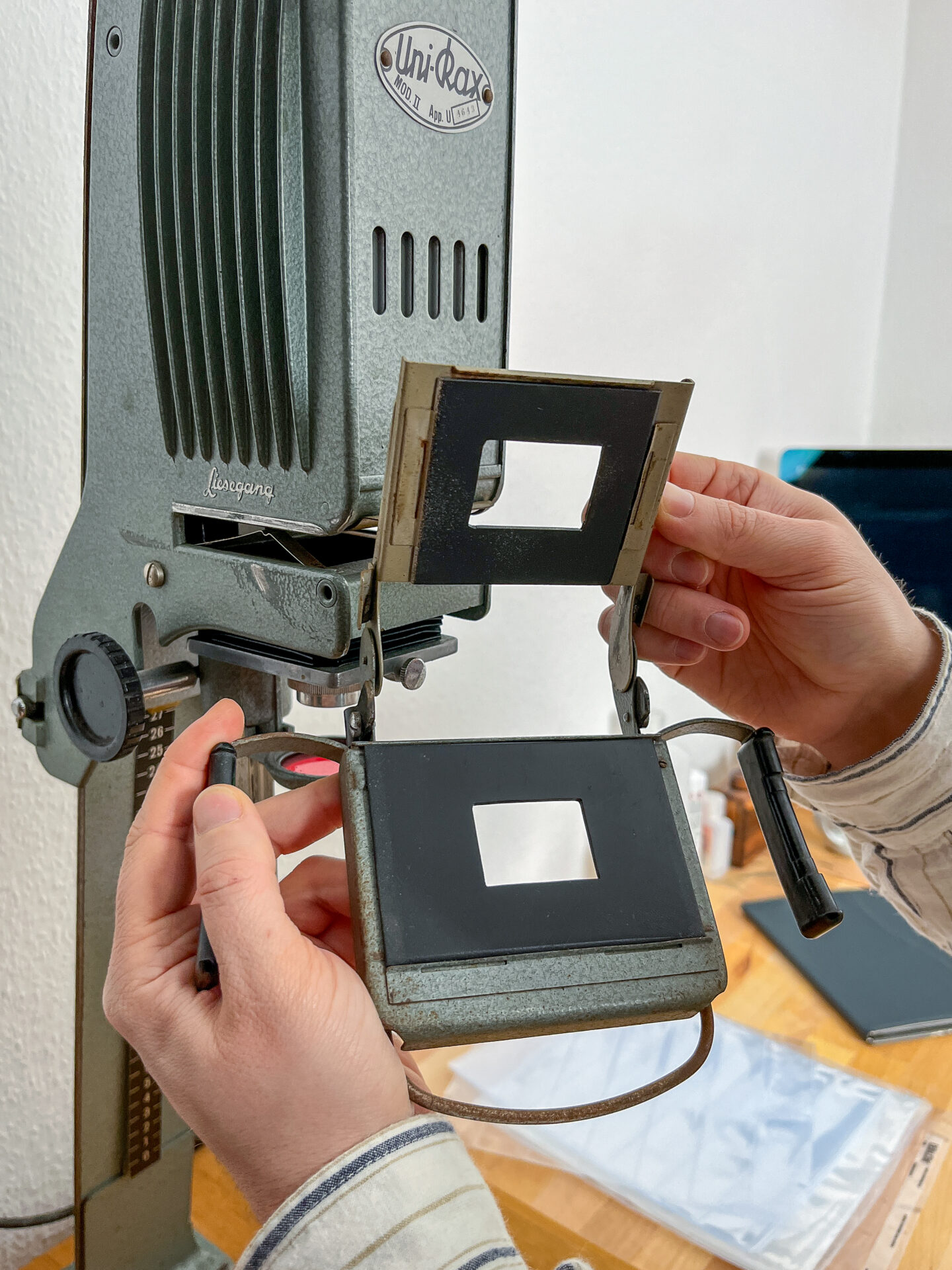 Buchbildbühne Vergrößerer zum Film-Scanning